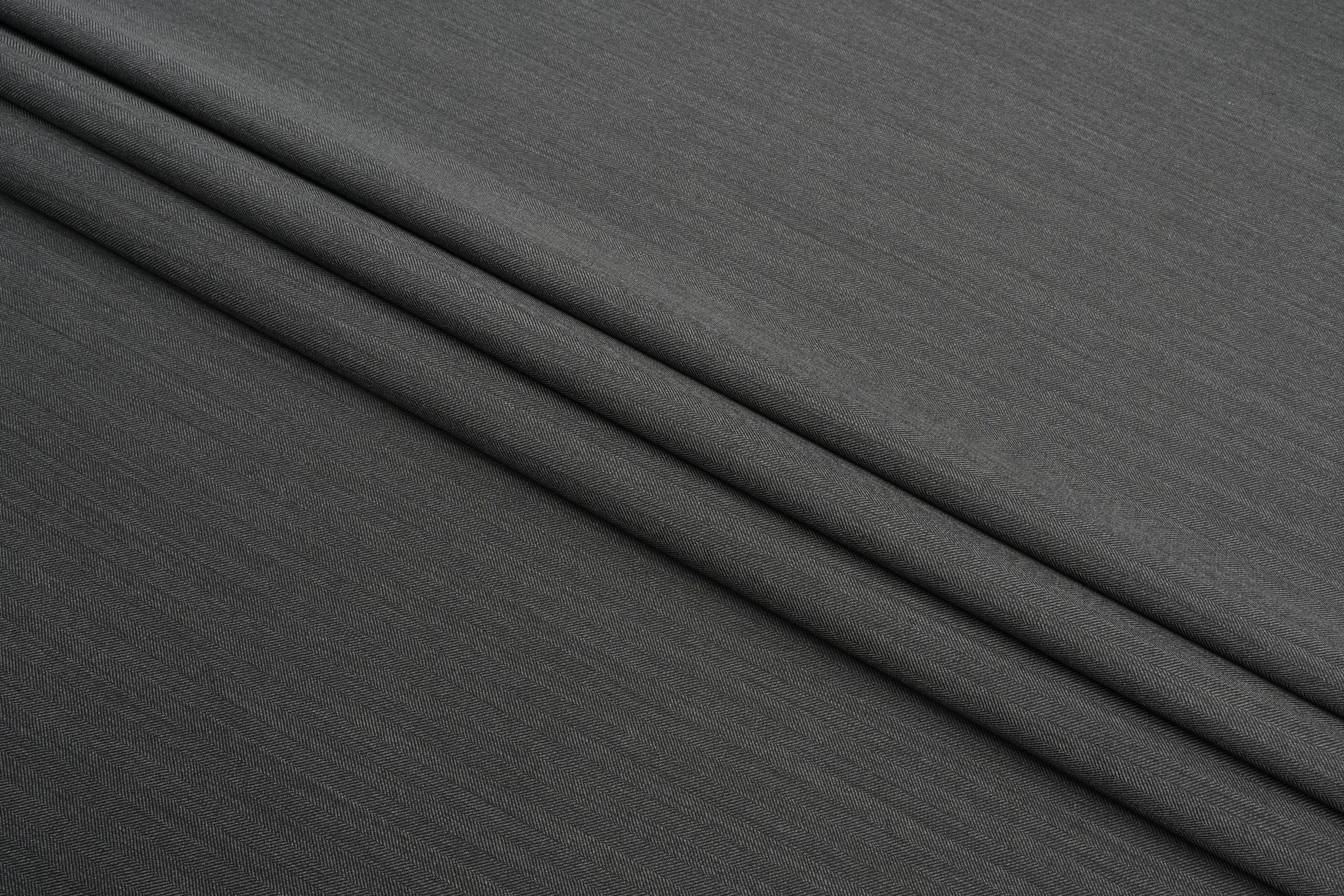 570630